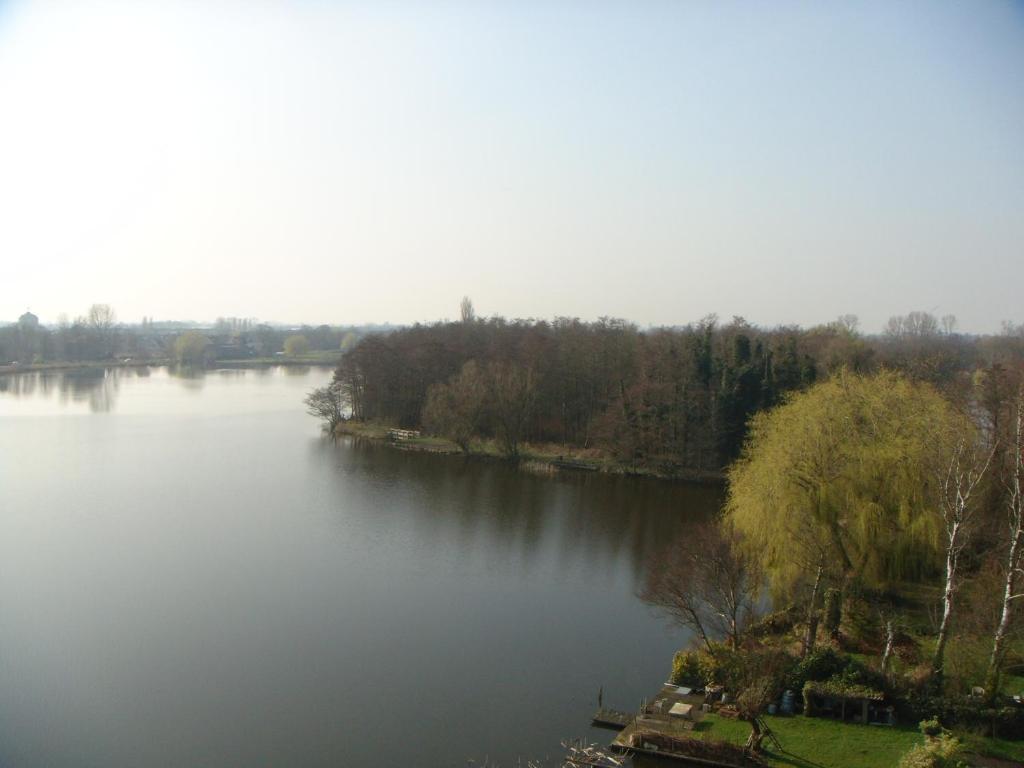Hotel Restaurant Lakeside Uithoorn Eksteriør bilde